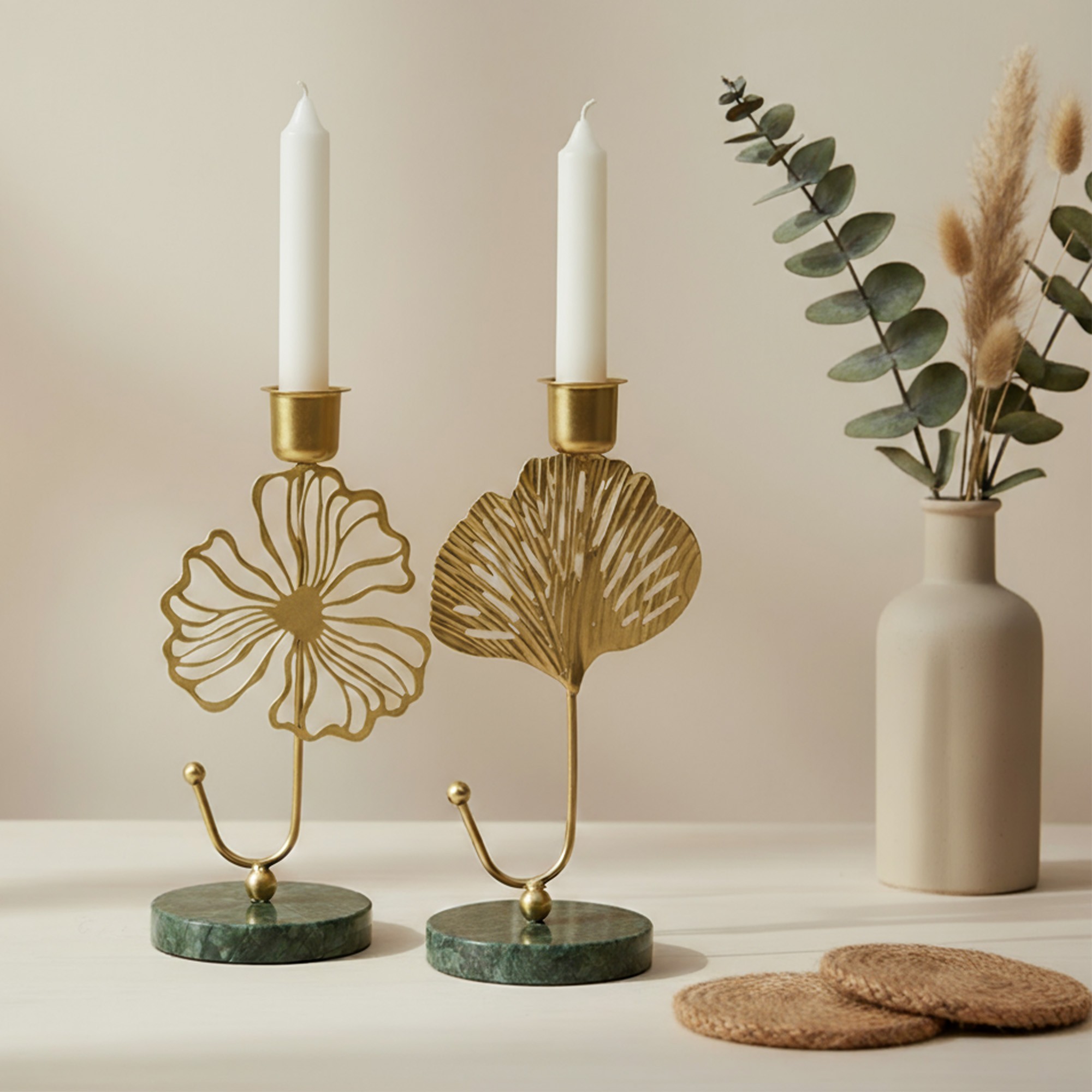 Ilios Innova | Set 4 Portavelas Decorativos, Dise&ntilde;o de Hojas Met&aacute;licas Doradas con Base de M&aacute;rmol Verde, Estilo Elegante image number null