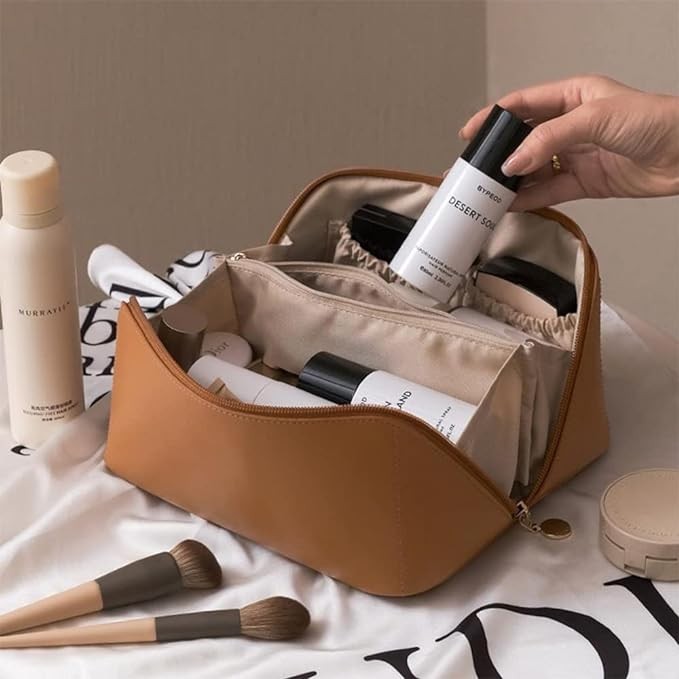 A Lumbor37 Neceser, Bolsa de Aseo de Viaje, Neceser Organizador de Viaje para Hombre y Mujer Bolsa Organizadora de PU Impermeable para Accesorios de Viaje Lavado, Afeitado y Maquillaje (Marr&oacute;n). image number null