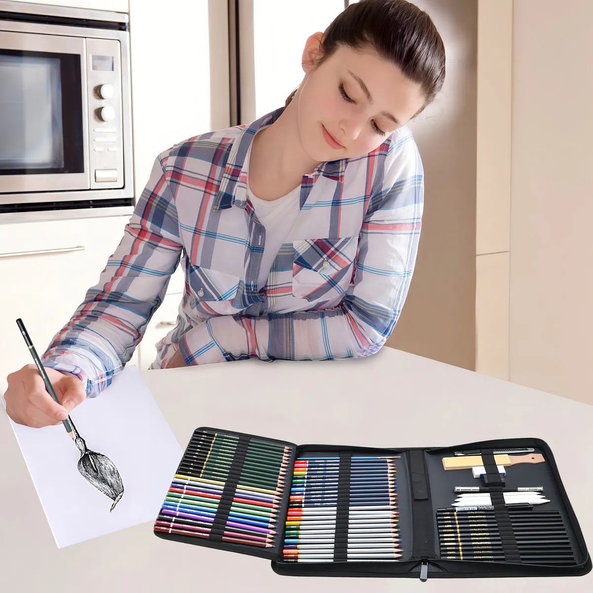 Kit L&aacute;pices Dibujo 72 Colores Acuarelables y Grafito con Estuche image number null