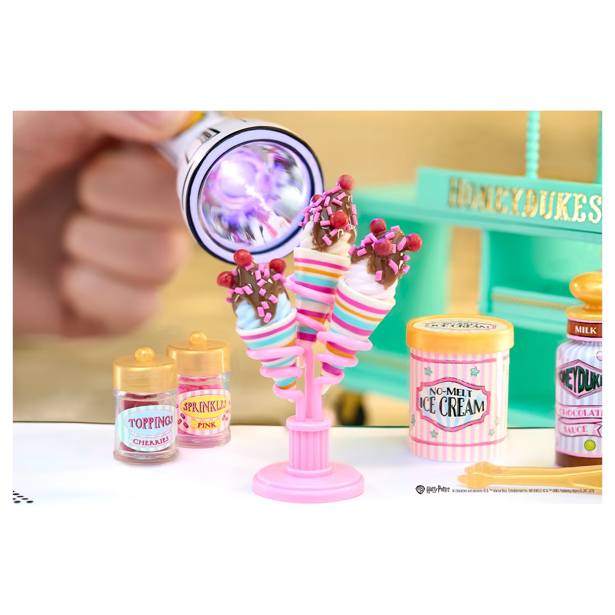 Set de Minifiguras MINIVERSE  Make It Mini Harry Potter Carrito de Dulces de HONEYDUKES image number null