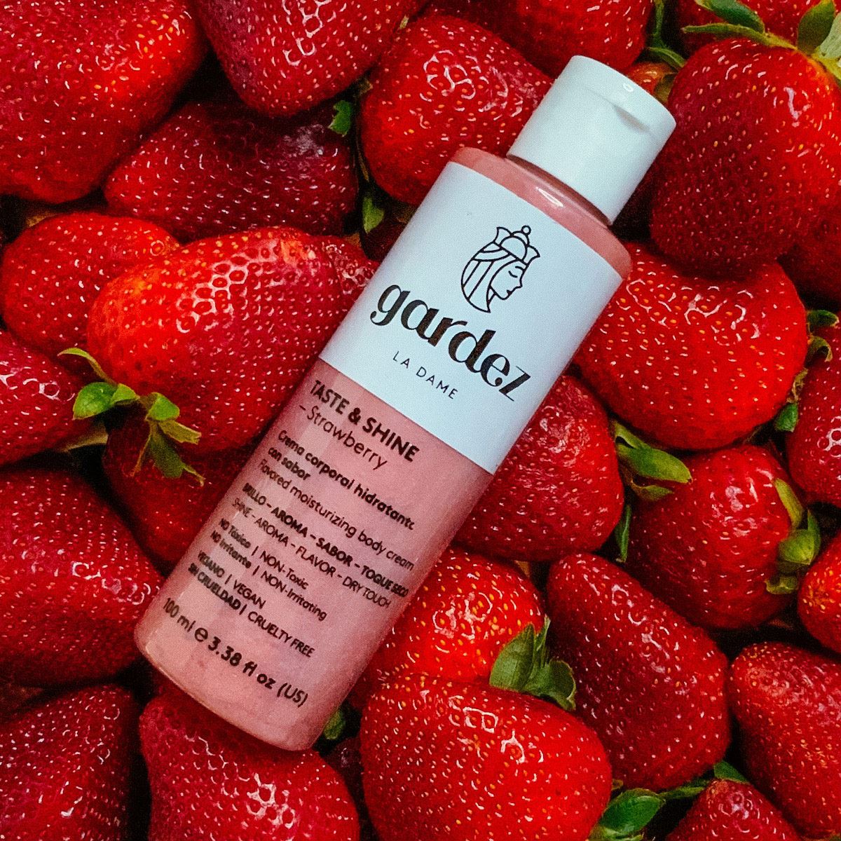 Crema corporal hidratante de fresa Gardez La Dame image number null