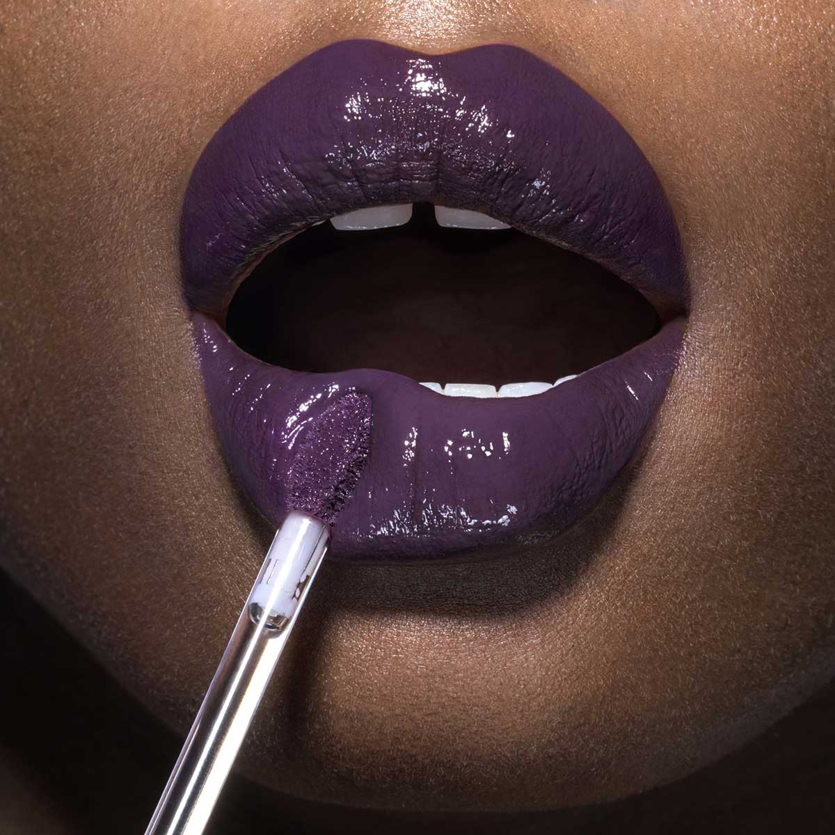 Labial L&iacute;quido Satin Ink Up All Night Revlon image number null