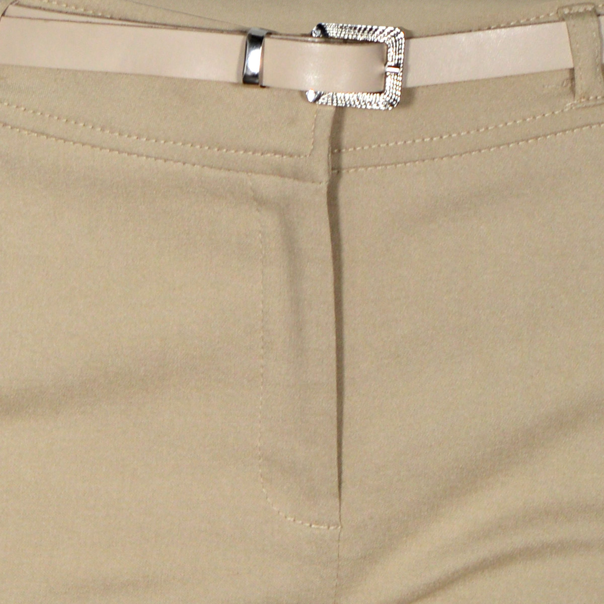 Pantal&oacute;n Recto Liso con Cintur&oacute;n Philosophy Talla Grande para Mujer image number null