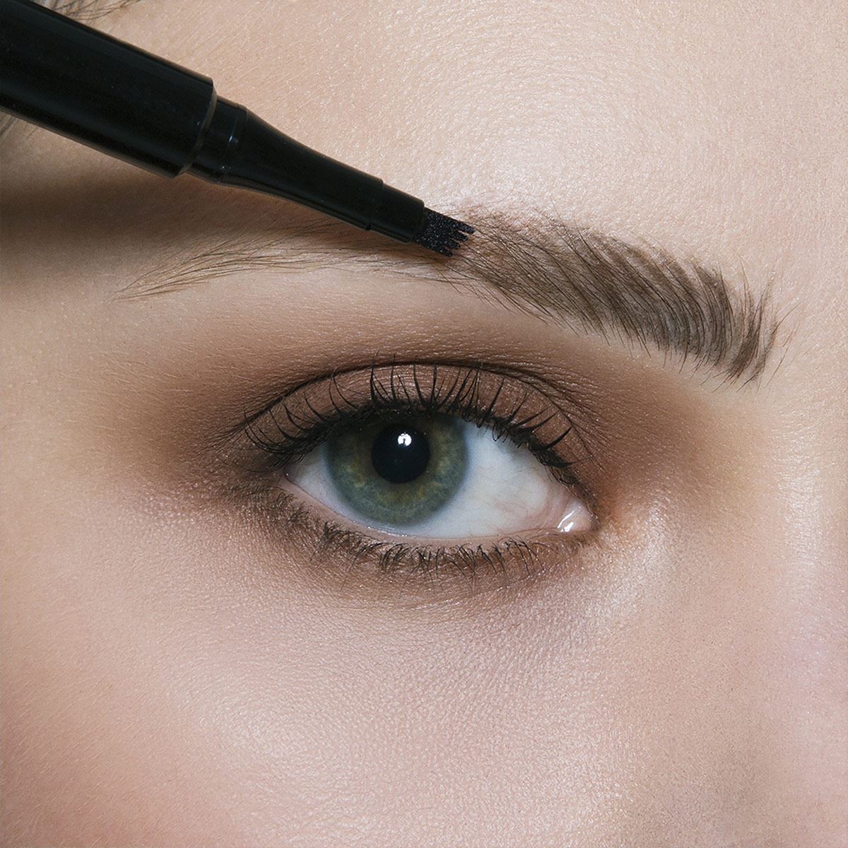 Plum&oacute;n Para Cejas Brow Tattoo Studio Maybelline Deep Brown image number null