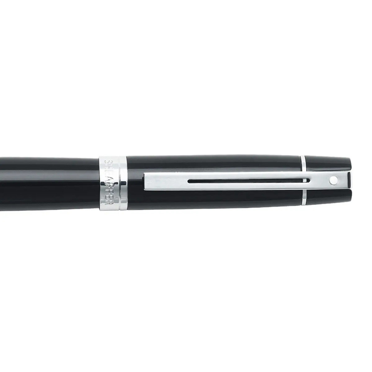 Pluma fuente  serie 300 negro brillante ct punto mediano Sheaffer image number null