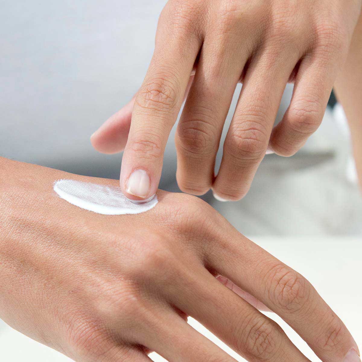 Fotoprotector Fusion Fluid SPF50 50ml Bloqueador Facial image number null