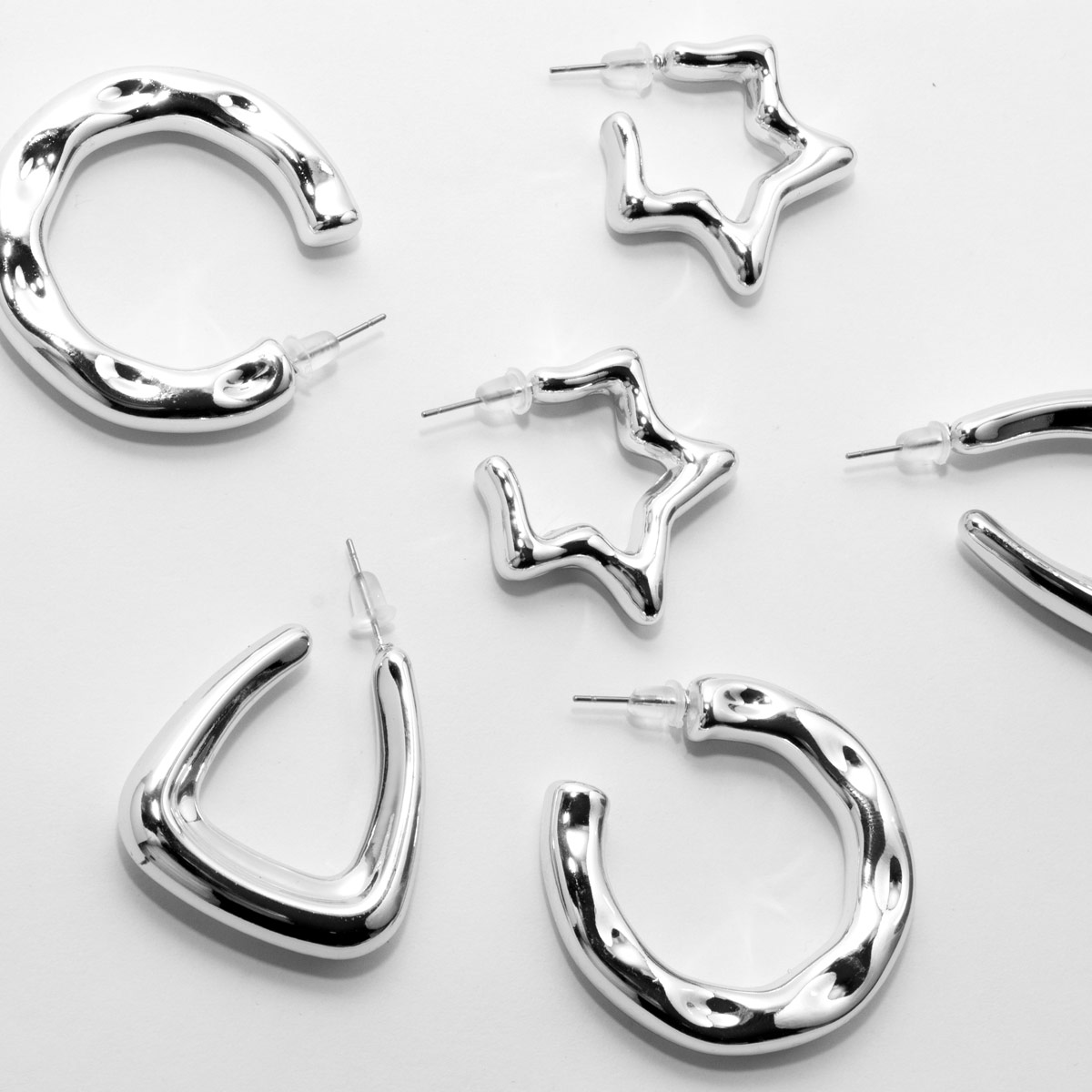 Set de Aretes (3 Pares) Plateado de Pl&aacute;stico Figuras Vstone image number null