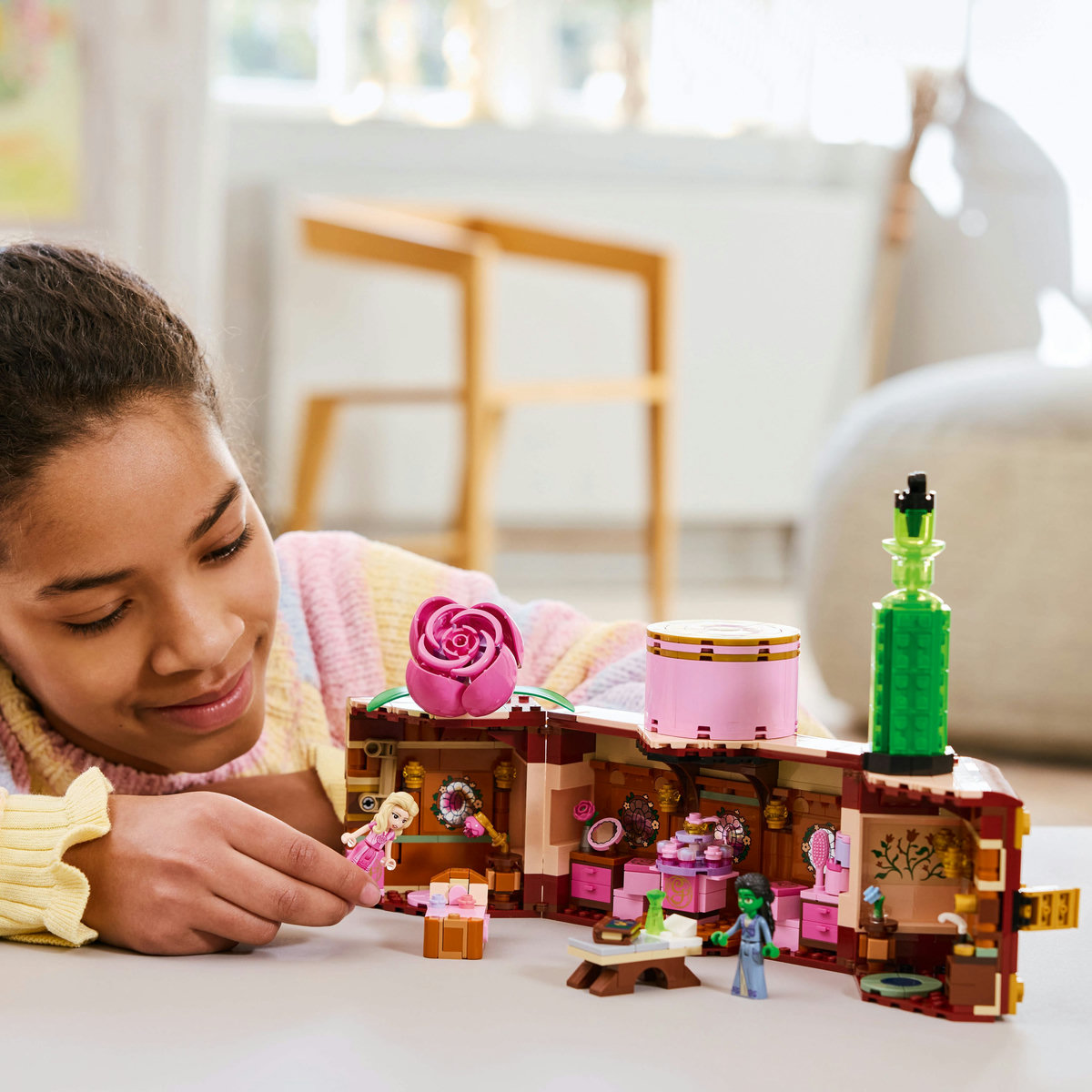 LEGO® Wicked Habitación de Glinda y Elphaba 75683 image number null
