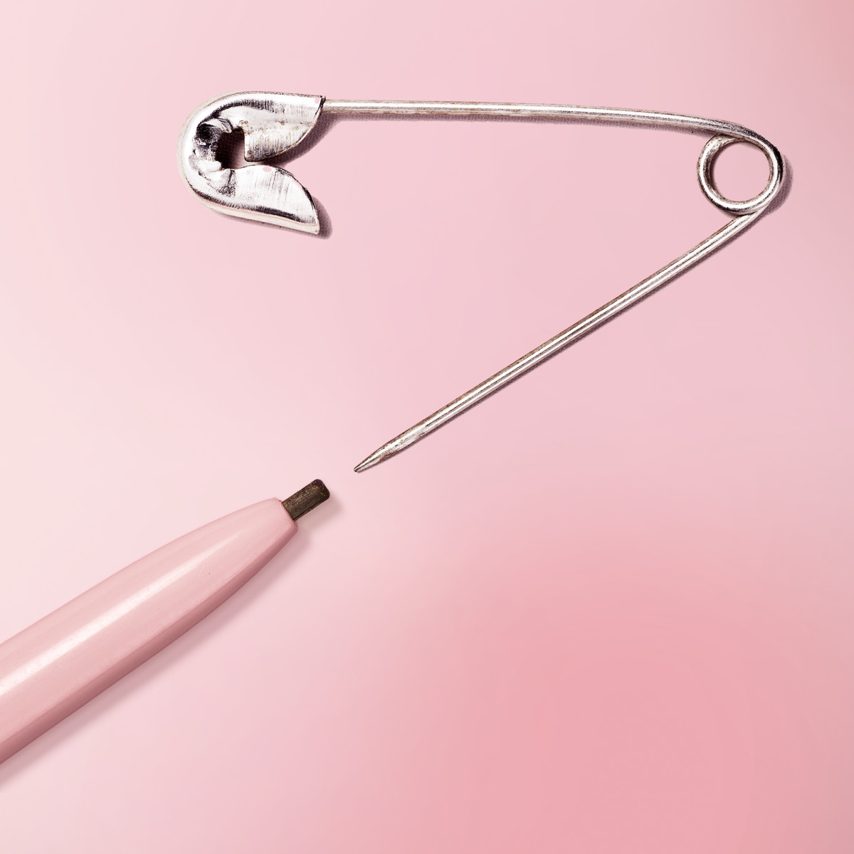 Nanol&aacute;piz 1mm Dark Brwn para Cejas Covergirl image number null