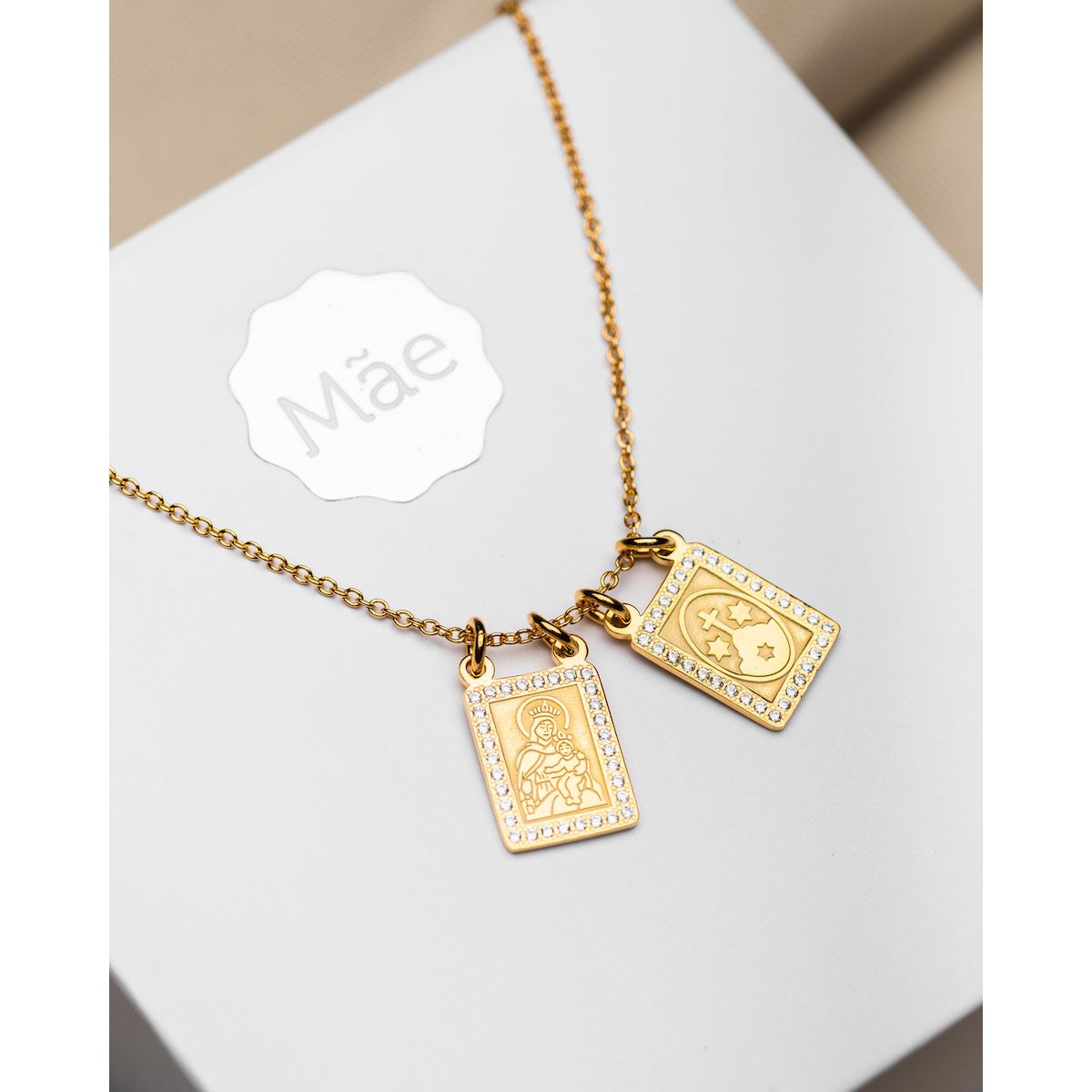 Escapulario de la Virgen del Carmen marco de circonias dorado image number null