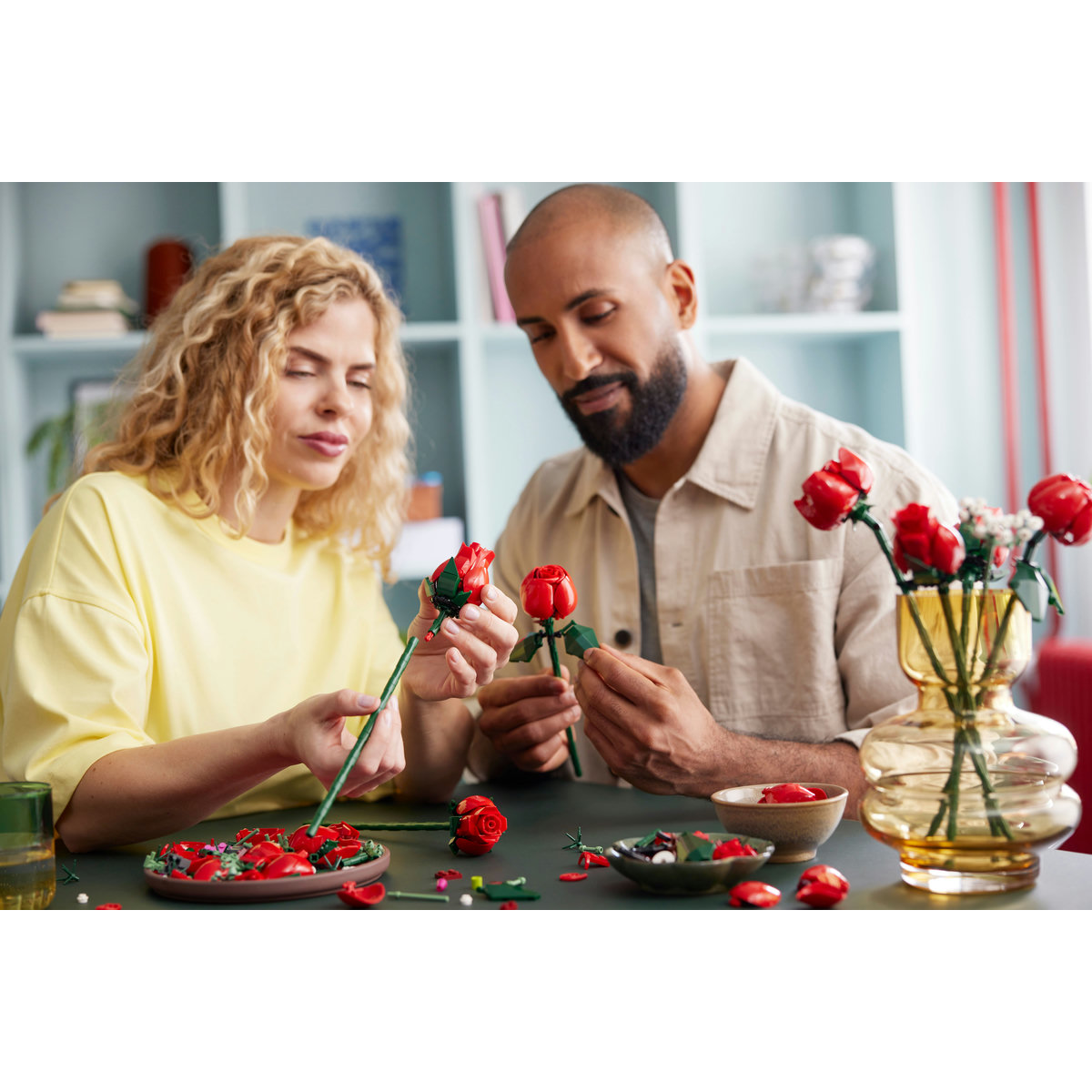 LEGO® Ramo de Rosas image number null