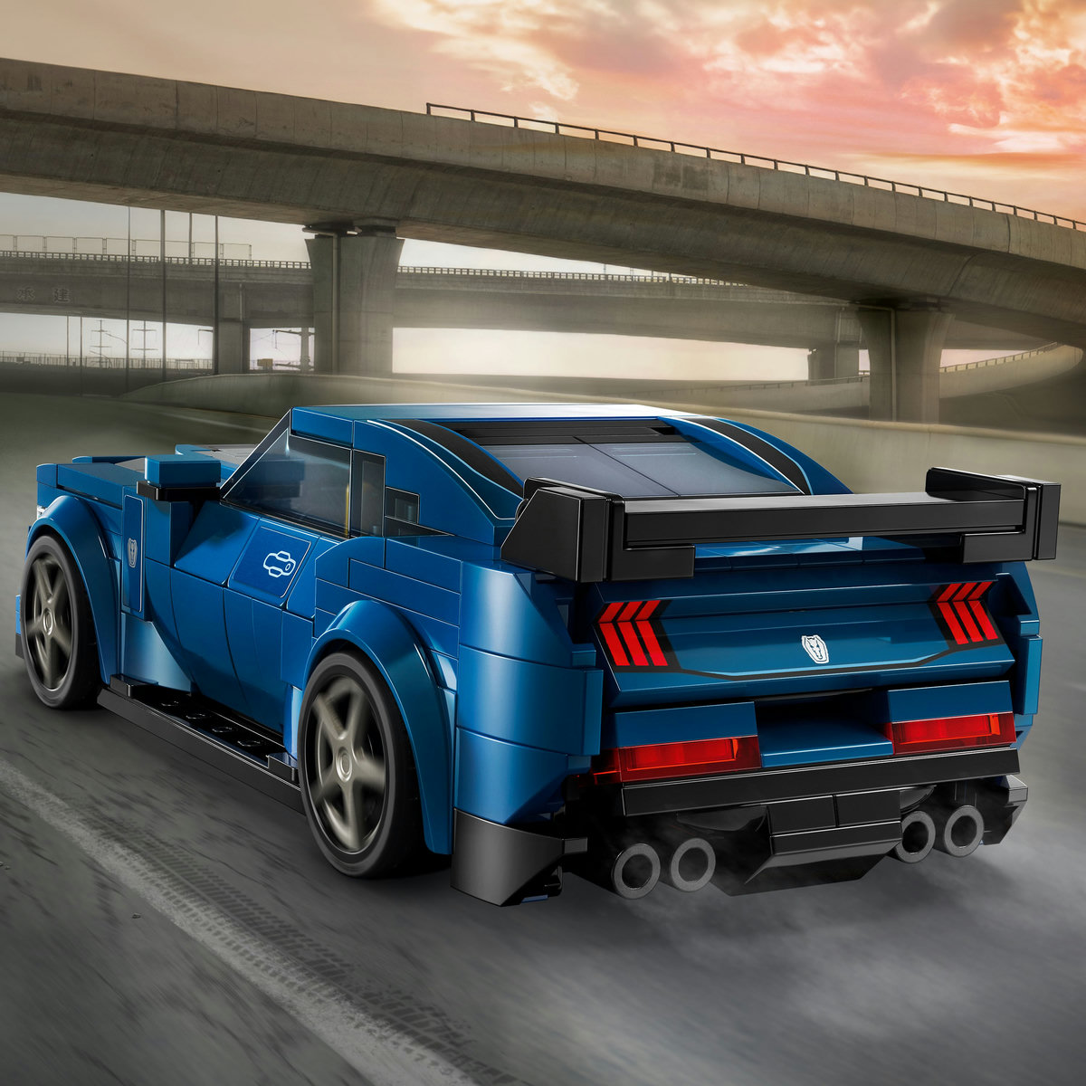 LEGO Deportivo Ford Mustang Dark Horse image number null