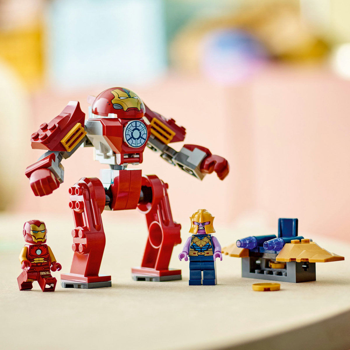 Anti-Hulk de Iron Man vs. Thanos image number null