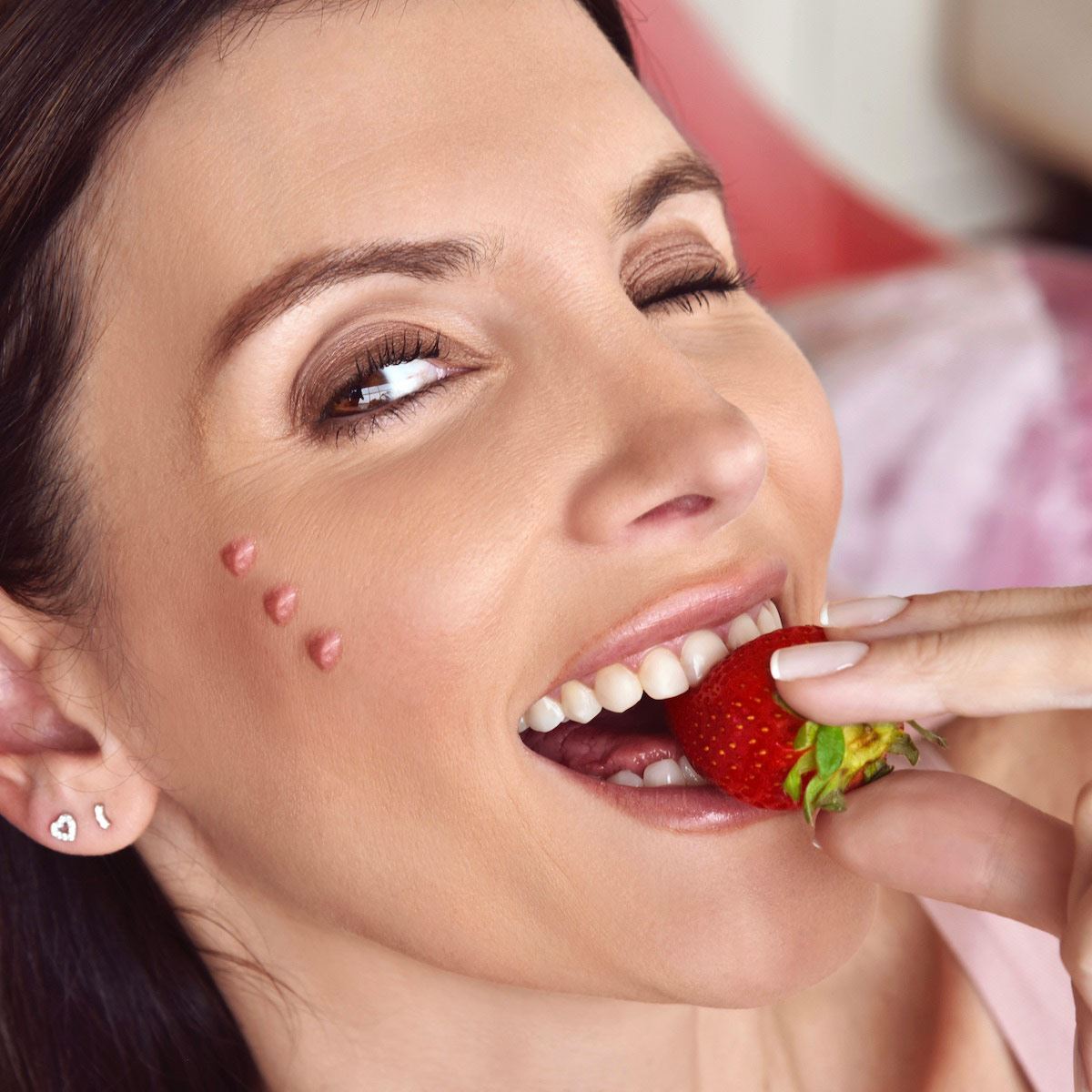 Crema corporal hidratante de fresa Gardez La Dame image number null