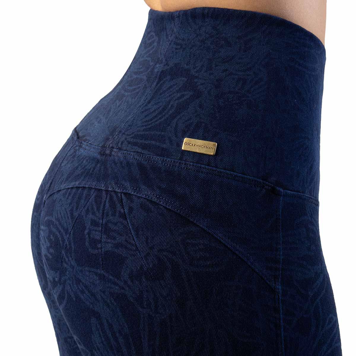 Leggin stretch control Oscar Hackman modelo OH-LEGSCON color azul marino estampado talla grande dama image number null
